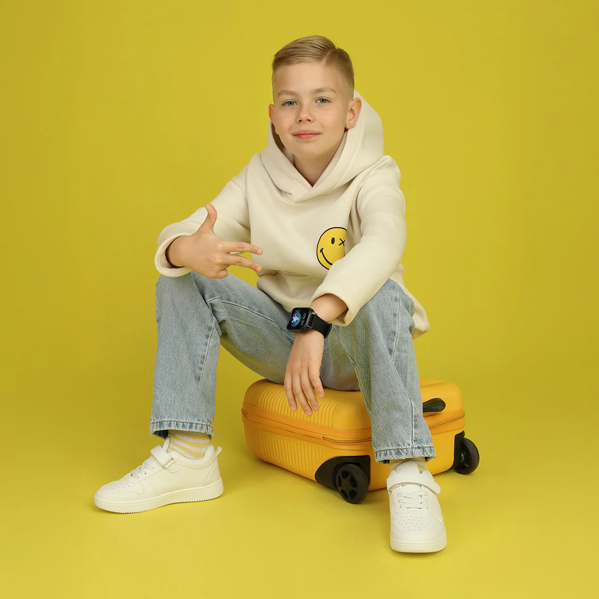 Smartwatch na czarnym pasku - Garett Kids Essa GO 4G - Image 2