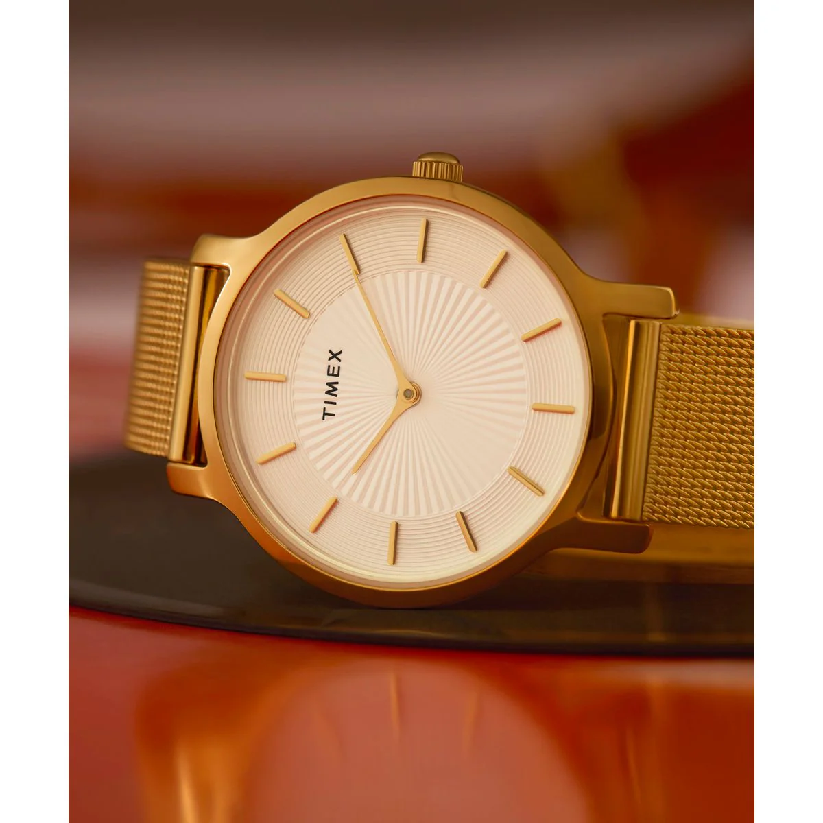 Zegarek na złotej bransolecie - Timex Transcend - Image 2